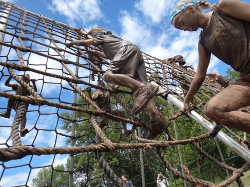 dirty dash 2014 climbing the net